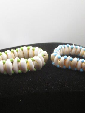 Cowrie Shell Stretch Bracelets